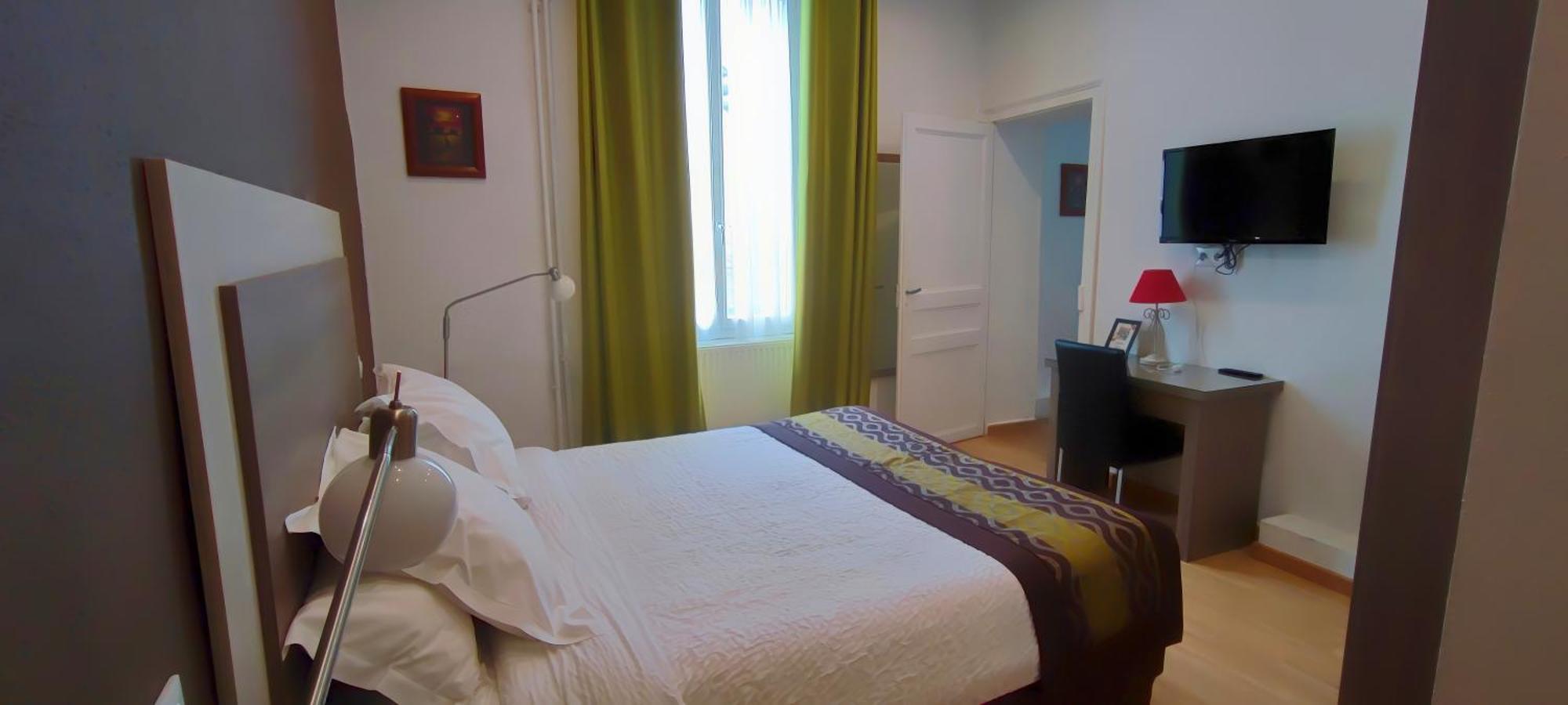 Logis Grand Hotel Pelisson Nontron Exteriér fotografie